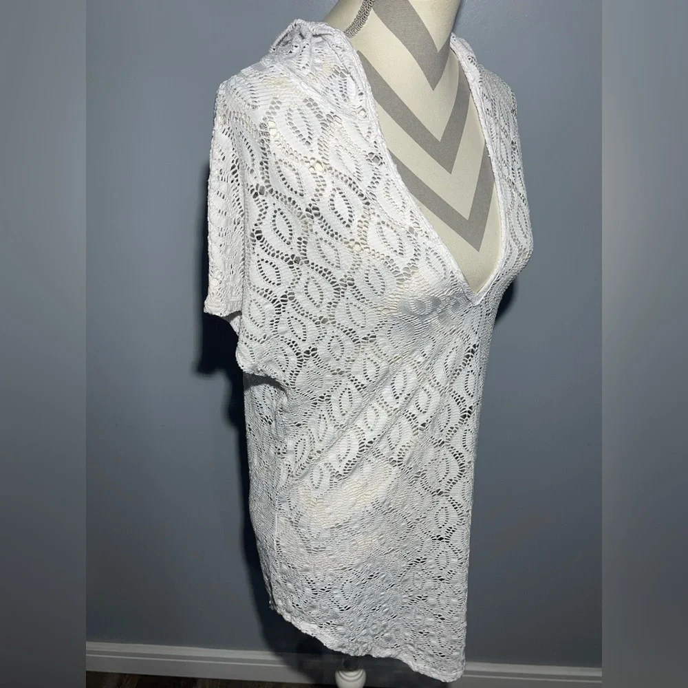 Jordan Taylor White Lace Hooded Cover-Up - Picture 6 of 12